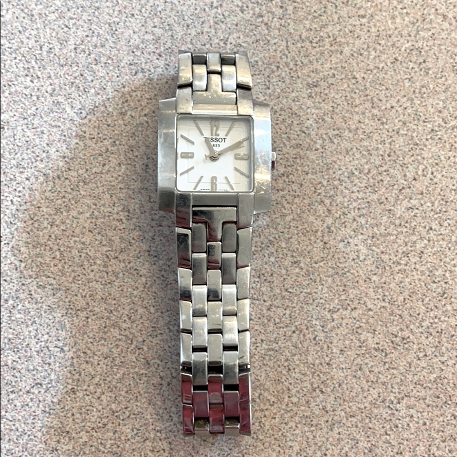 Elegant Stainless Steel Tissot Ladies Watch